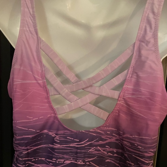 Large One Piece Purple & Pink Swimsuit. Removable bra Pads & Criss cross straps - Picture 3 of 7